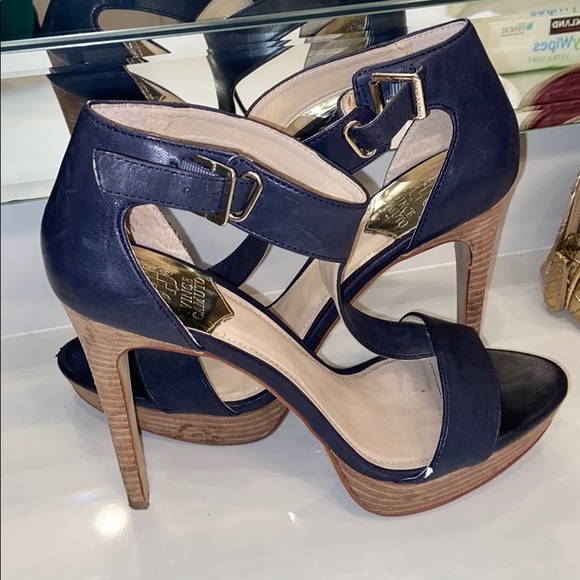 authentic vince camuto stilettos - Picture 2 of 2